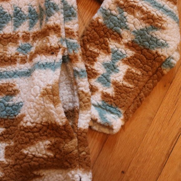 CABIN FEVER by RAMATEX Sweater Women’s XLG Sherpa Aztec Print 1/4 Zip Pullover - Picture 3 of 7